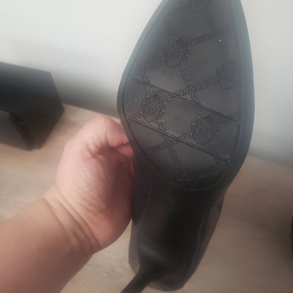 Etienne Aigner Terra Navy Blue Heels - Picture 5 of 9